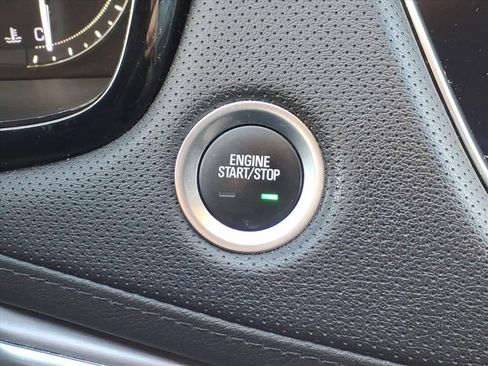 Used 2019 Cadillac XT5 Luxury image 25