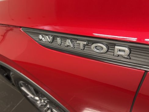New 2026 Lincoln Aviator AWD image 40