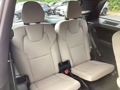 Used 2026 Volvo XC90 B6 Plus w/ Protection Package Premier AWD/4WD image 34
