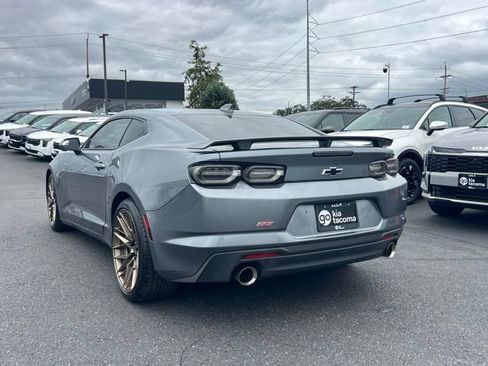 Used 2019 Chevrolet Camaro SS RWD image 11
