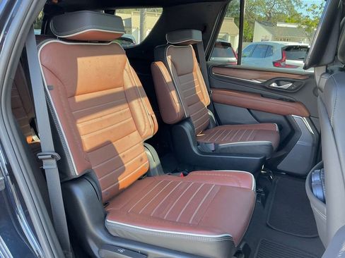 Used 2024 GMC Yukon Denali Ultimate image 18