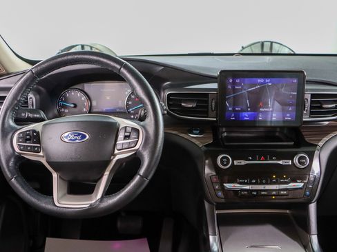 Used 2022 Ford Explorer Limited image 17