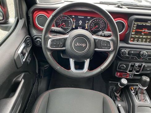 Used 2022 Jeep Wrangler Unlimited Rubicon w/ Safety Group image 7