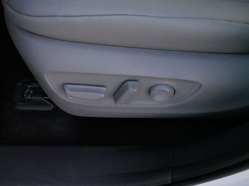 Certified 2026 Toyota Highlander XLE image 20