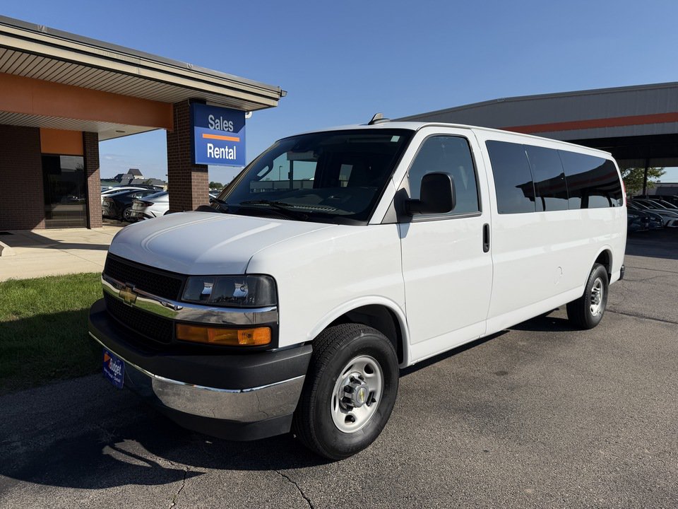 Used 2024 Chevrolet Express 3500 LT w/ LT Preferred Equipment Group RWD image 1