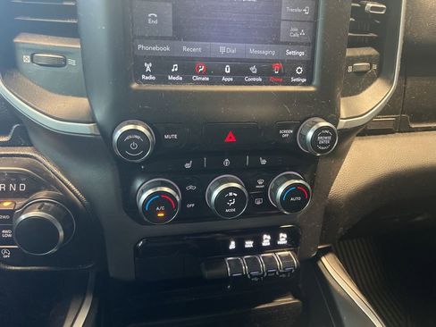 Used 2021 RAM 1500 Big Horn AWD/4WD image 12