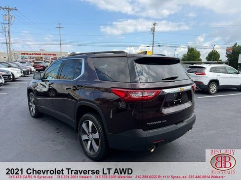 Used 2021 Chevrolet Traverse LT w/ LT Premium Package AWD/4WD image 5
