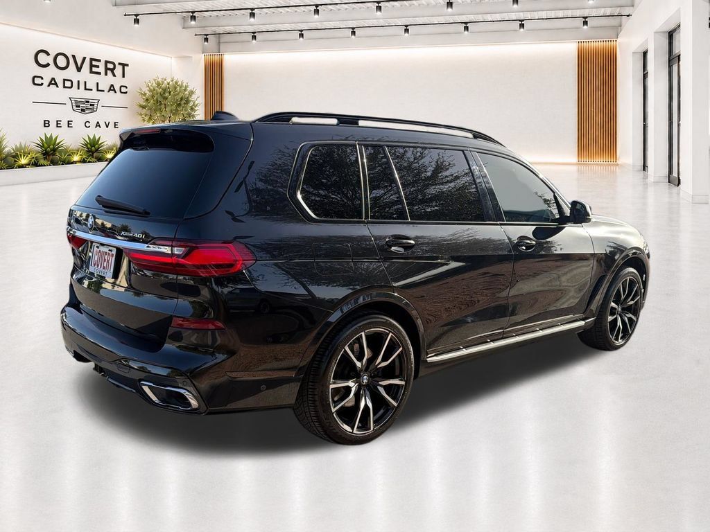 Used 2020 BMW X7 xDrive40i w/ M Sport Package AWD/4WD image 9