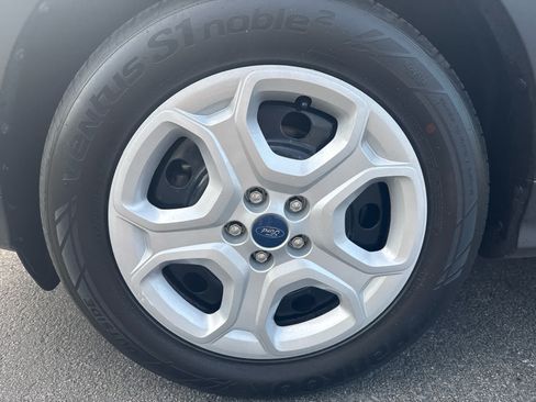 Used 2019 Ford Escape S FWD image 9