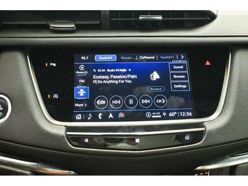 Used 2021 Cadillac XT5 Premium Luxury image 44