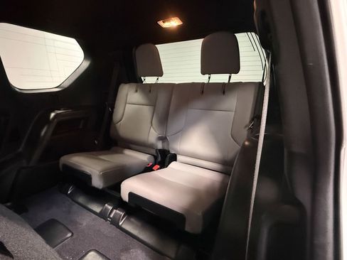 Used 2023 Lexus GX 460 image 65