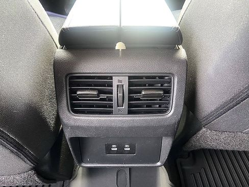 Certified 2025 Nissan Rogue SV AWD/4WD image 30