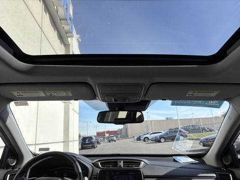 Certified 2017 Honda CR-V Touring image 36