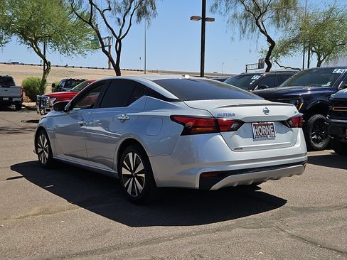 Used 2021 Nissan Altima 2.5 SV FWD image 8