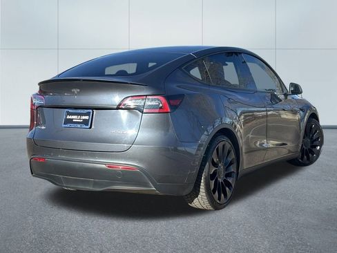 Used 2022 Tesla Model Y Performance image 2