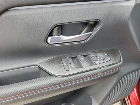 New 2026 Nissan Kicks SR FWD image 20