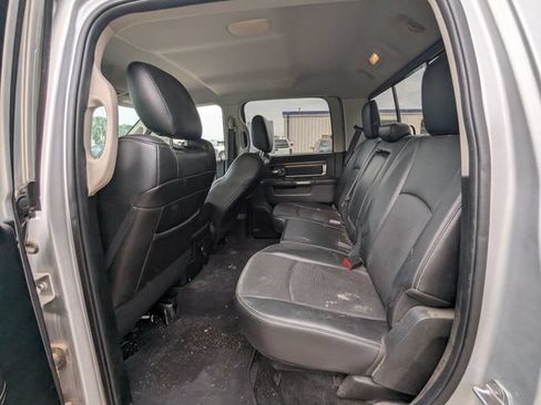 Used 2015 RAM 1500 Laramie w/ Convenience Group AWD/4WD image 8
