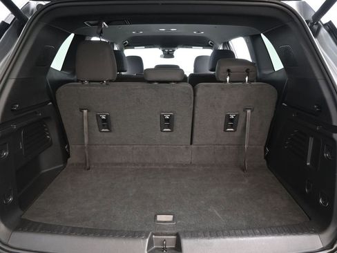 Used 2025 GMC Acadia Elevation image 37