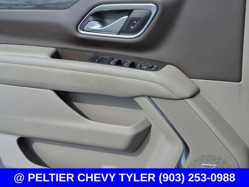 Used 2023 GMC Yukon SLT RWD image 32