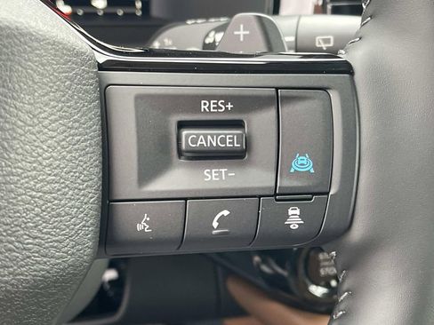 New 2026 Nissan Pathfinder Platinum w/ Lighting Package AWD/4WD image 35