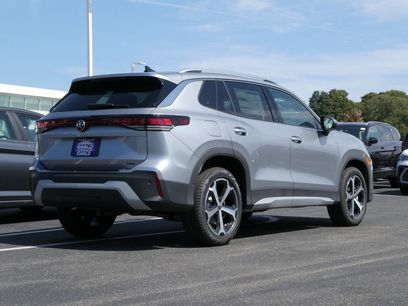 New 2025 Volkswagen Tiguan SE