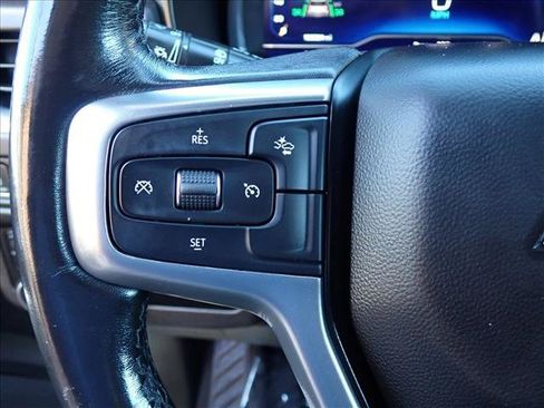 Used 2022 Chevrolet Suburban LT AWD/4WD image 15