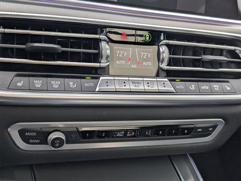 Used 2020 BMW X5 xDrive40i w/ Premium Package image 28