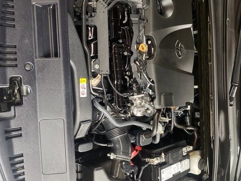 Used 2023 Toyota Camry XSE image 36