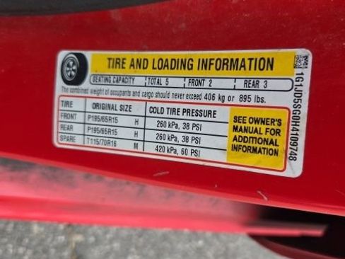 Used 2017 Chevrolet Sonic LT image 23