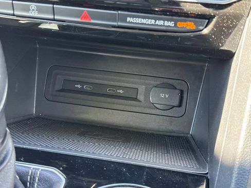 Used 2023 Volkswagen Atlas SE w/ Black Wheel Package AWD/4WD image 7