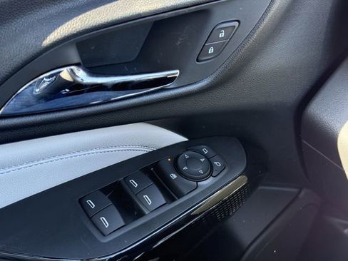 New 2026 Chevrolet Trax LT w/ Driver Confidence Package image 15