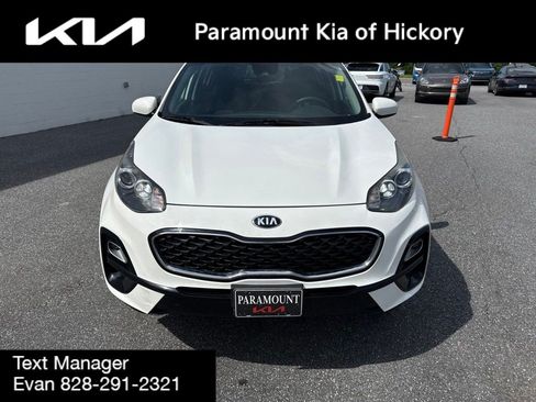 Used 2020 Kia Sportage LX AWD/4WD image 2