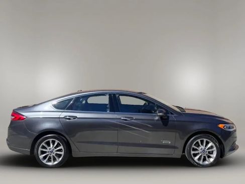 Used 2018 Ford Fusion Energi SE FWD image 7