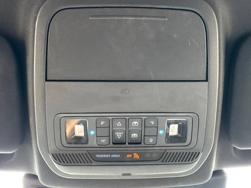 Certified 2020 Ford Explorer Platinum w/ Premium Technology Package AWD/4WD image 22