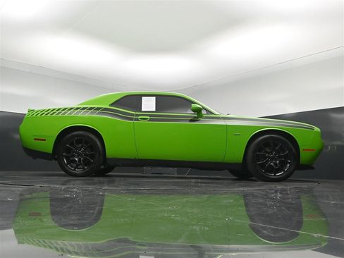 Used 2017 Dodge Challenger GT w/ GT Interior Package AWD/4WD image 29