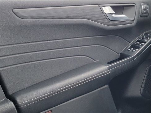Certified 2023 Ford Escape Platinum image 36