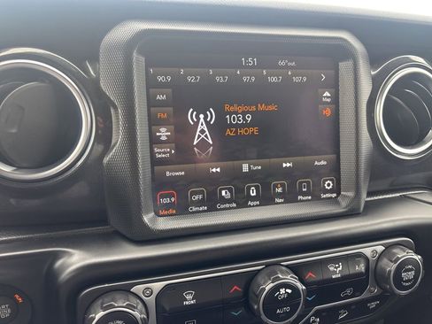 Used 2021 Jeep Wrangler Unlimited Sahara image 23