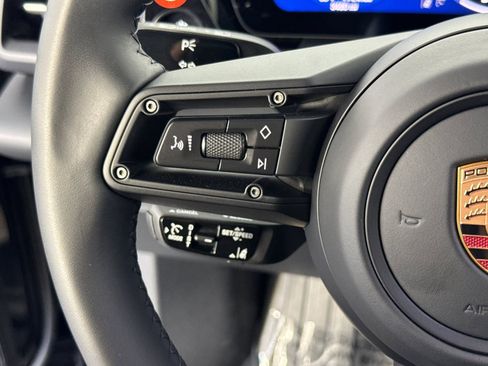 Certified 2025 Porsche Macan 4 Electric AWD/4WD image 29