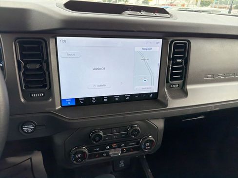 Used 2025 Ford Bronco Big Bend image 11