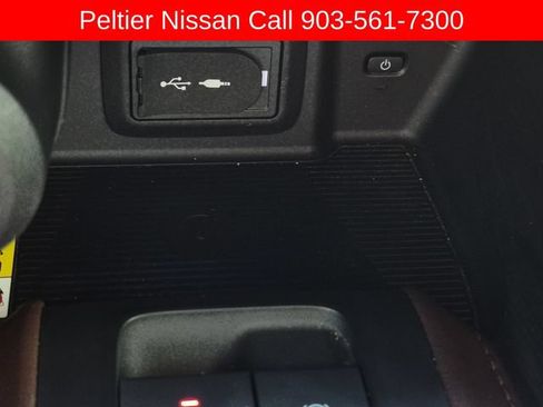 Used 2021 Toyota Venza XLE w/ Softex Package AWD/4WD image 40