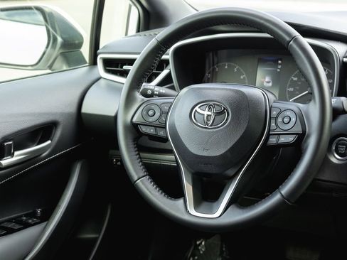Certified 2023 Toyota Corolla SE w/ SE Premium Package FWD image 27