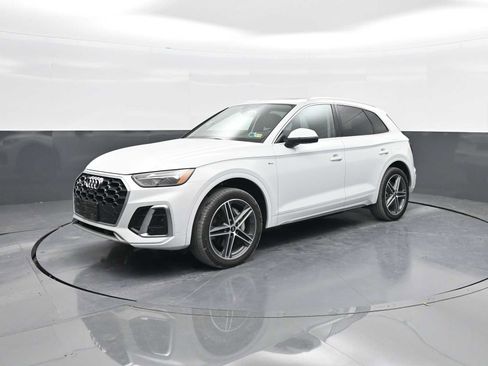 Used 2021 Audi Q5 e Premium Plus image 4