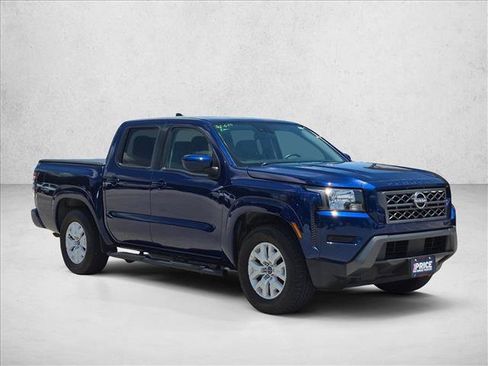 Used 2023 Nissan Frontier SV RWD image 3