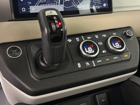 Used 2023 Land Rover Defender 110 S AWD/4WD image 27