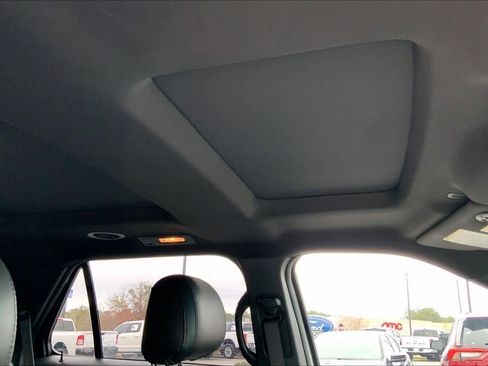 Used 2013 Ford Explorer Limited image 12