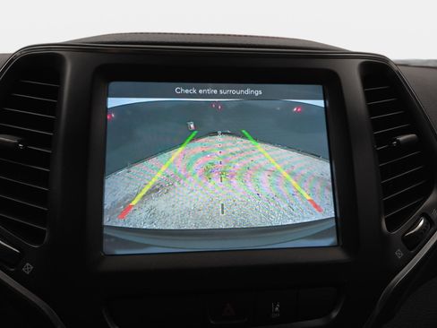 Used 2022 Jeep Cherokee Trailhawk w/ Comfort/Convenience Group AWD/4WD image 20