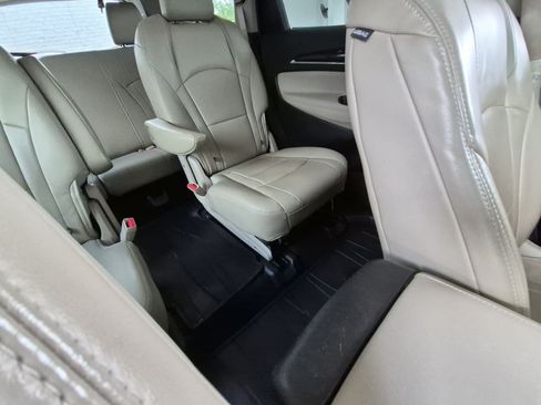 Used 2018 Buick Enclave Premium AWD/4WD image 7