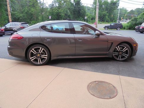 Used 2015 Porsche Panamera 4 AWD/4WD image 4