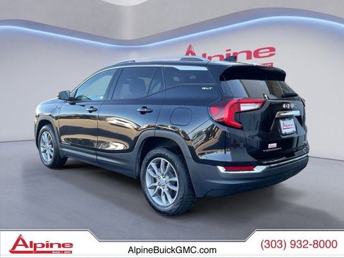 Certified 2024 GMC Terrain SLT AWD/4WD image 3
