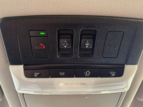 Used 2022 Nissan Rogue SL image 31